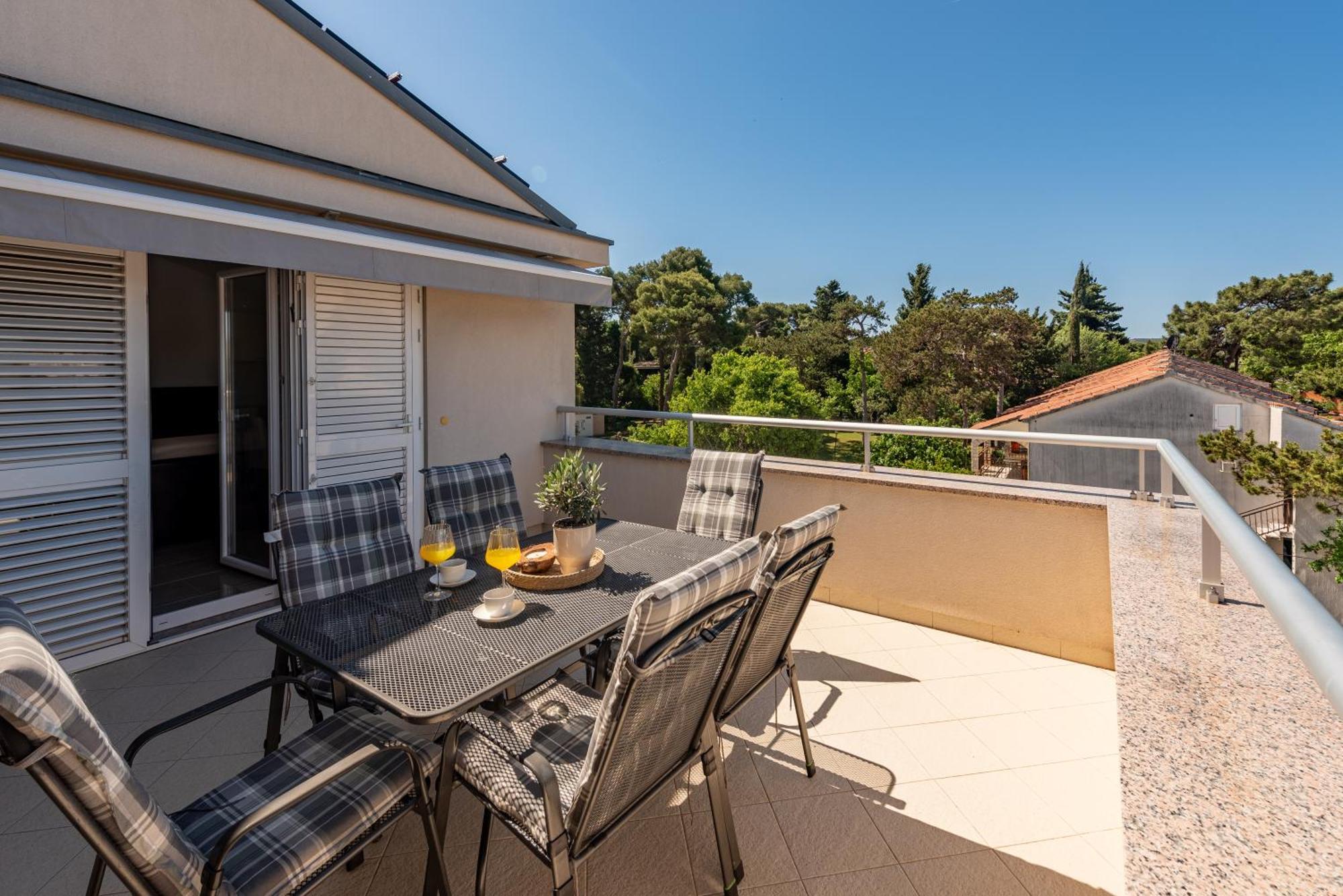 Apartments L&D Biograd Na Moru Εξωτερικό φωτογραφία