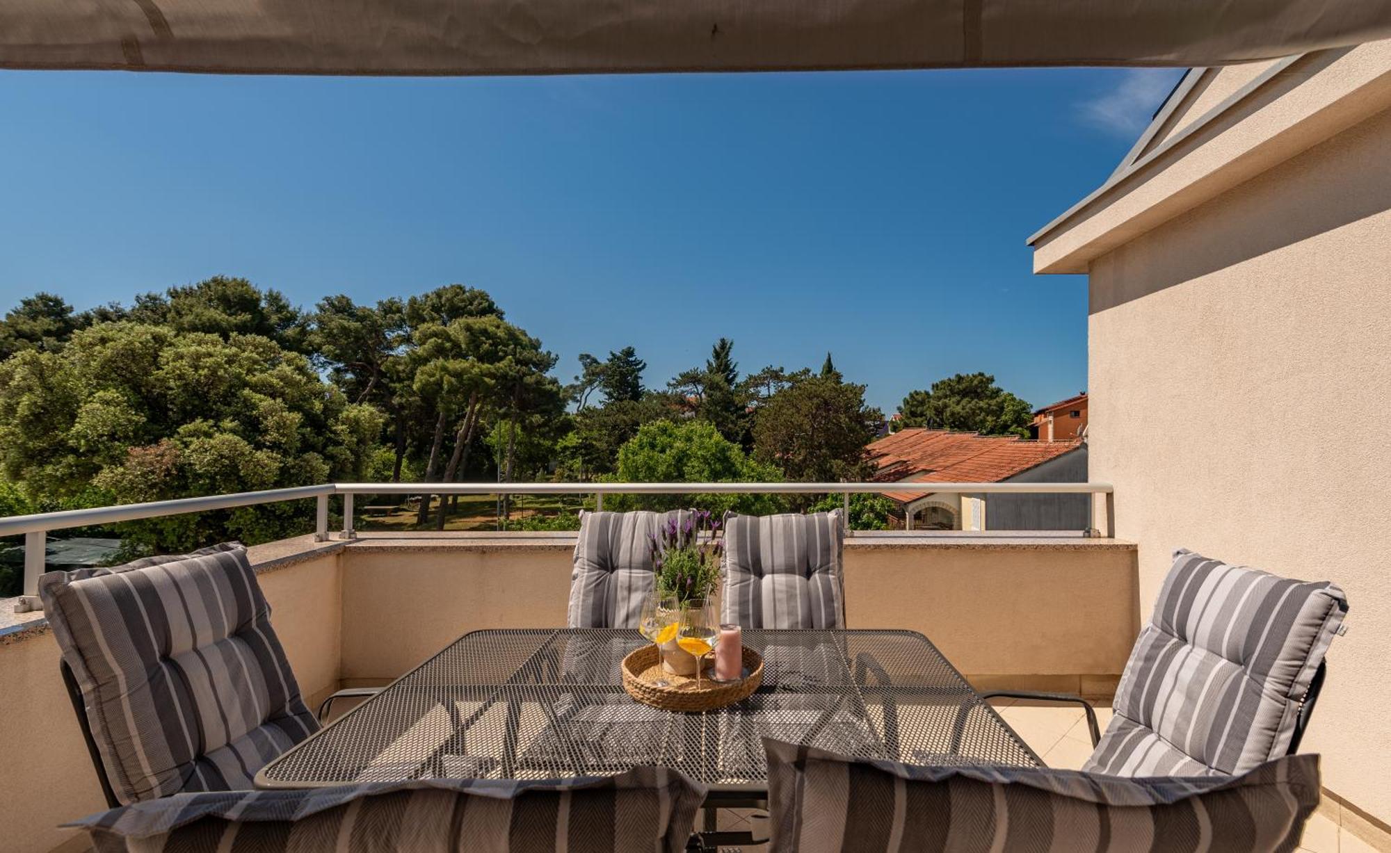 Apartments L&D Biograd Na Moru Εξωτερικό φωτογραφία