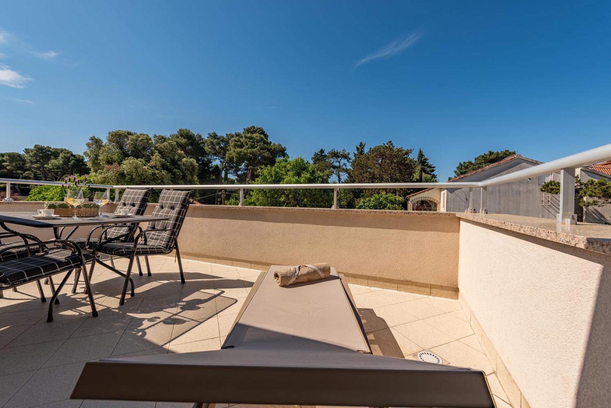 Apartments L&D Biograd Na Moru Εξωτερικό φωτογραφία